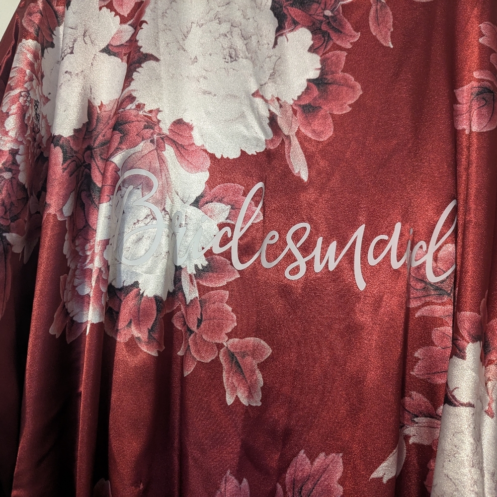 Satin-like Bridesmaid Getting Ready Robe - Picture 3 of 4
